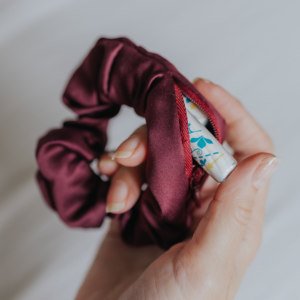 Scrunchie con bolsillo secreto – Púrpura